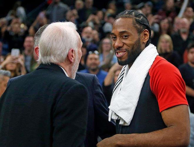 克罗斯谈皇马现状：不要总谈过去，我不需要别人说我想你（克罗斯谈皇马：专注当下，别总怀旧；我不需要别人对我说“想你”）