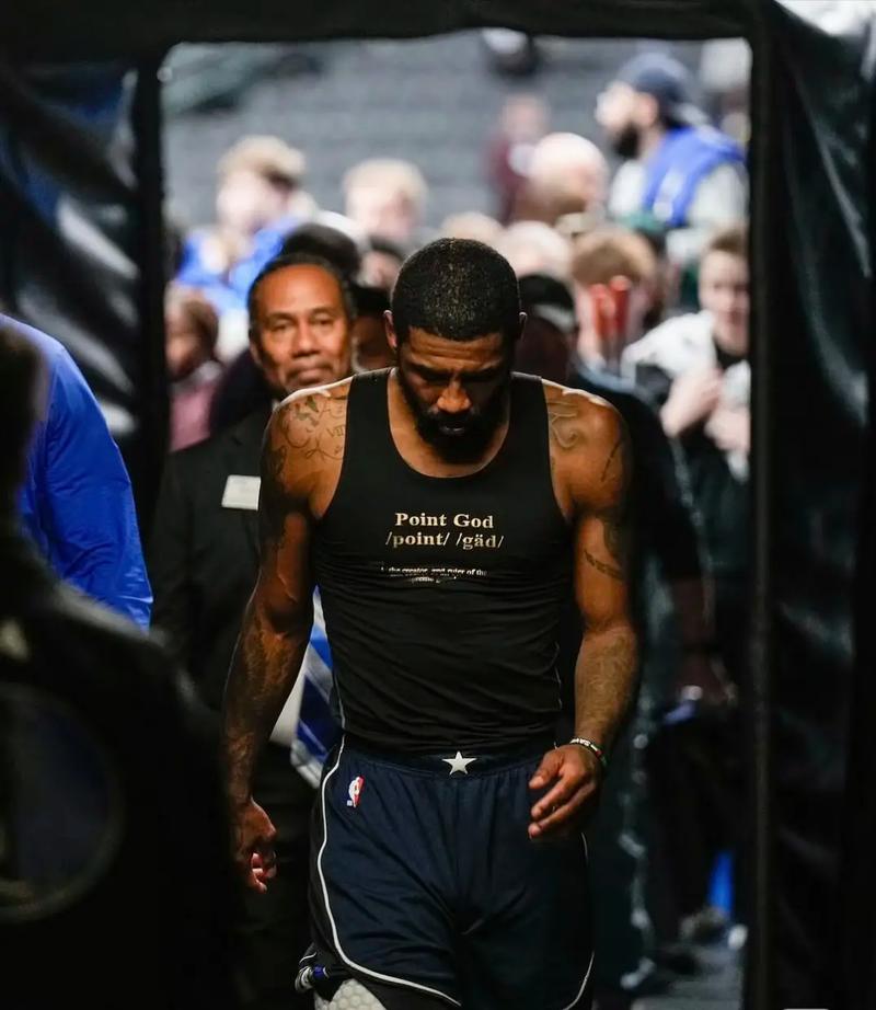 荷媒：阿贾克斯引进长期未踢球的富安健洋，首席球探愤而辞职（荷媒：阿贾克斯签下久疏战阵的富安健洋，首席球探怒而请辞）