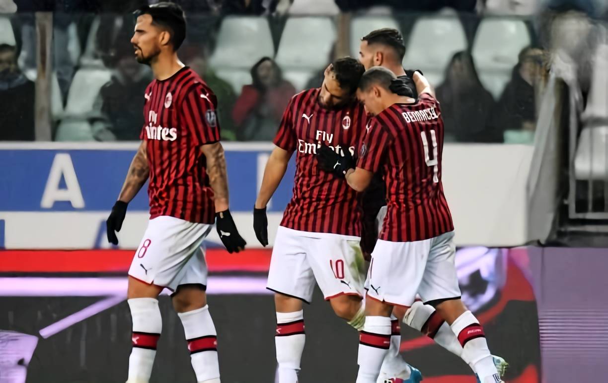 博雷戈：奎因&费尔斯都在用正确的方式打球，进攻要顺势而为（博雷戈：奎因和费尔斯都在按正确方式打球，进攻应因势而动）