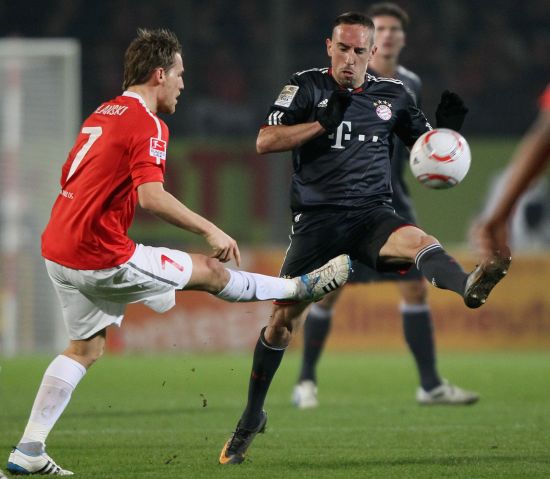 足球频道FTV圆满护航2025中甲联赛 全场次信号制作助力联赛热度再攀高峰（FTV足球频道全程护航2025中甲 全场次信号制播助推联赛热度再上新台阶）