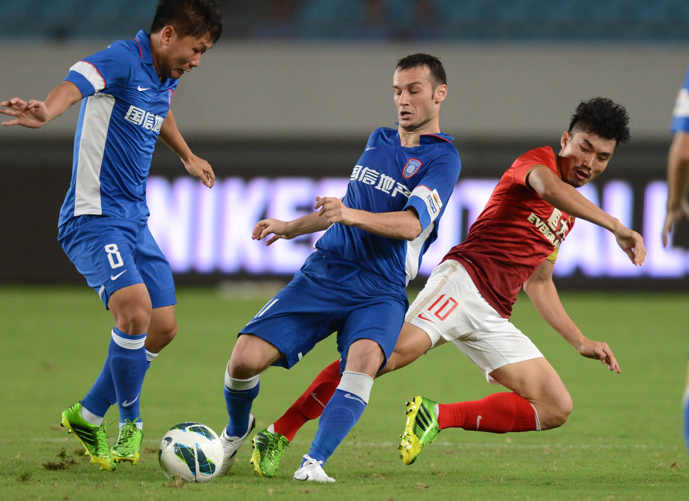 意媒：达米安复出时间推迟，预计要到明年年初才能重返赛场（意媒：达米安复出再延期，预计明年年初方可回归赛场）