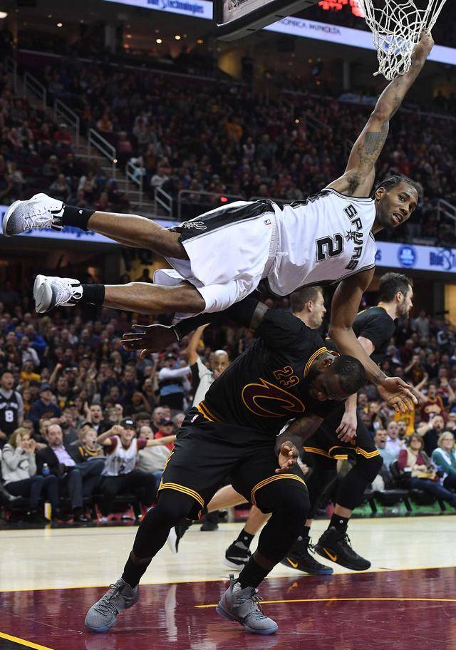 传球球星，拒绝退役，他还能重返火箭，帮助年轻人进步一起争冠吗（拒绝退役的传球球星还能重返火箭，带领年轻人进步共同冲冠吗？）