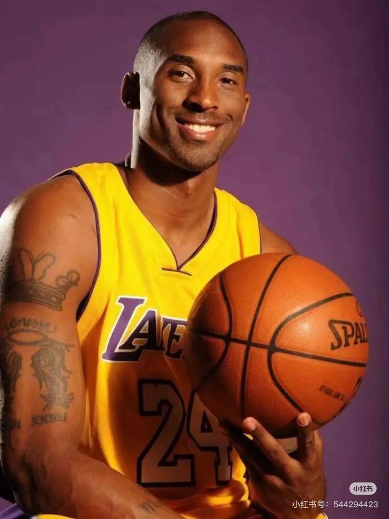 国米2-0拉齐奥全队评分：博尼8分，劳塔罗、齐沃7.5分（国米2-0拉齐奥赛后评分：博尼8分，劳塔罗与齐沃均为7.5分）