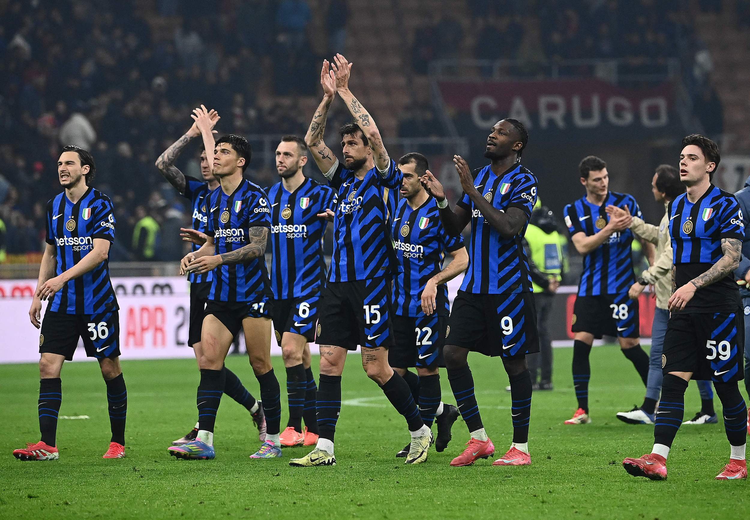 本赛季下半程的国安在成绩层面给了球迷们深刻的落差（赛季后半段国安的战绩让球迷感到强烈反差）