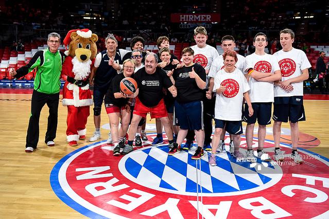 尼日利亚非洲杯大名单：奥斯梅恩领衔，卢克曼、伊沃比在列（尼日利亚公布非洲杯名单：奥斯梅恩率队，卢克曼、伊沃比入围）