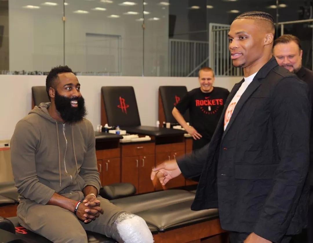 法尔克：格纳布里想留队，但拜仁不想再为他支付高薪（法尔克：格纳布里想留下，拜仁不打算继续为其高薪买单）