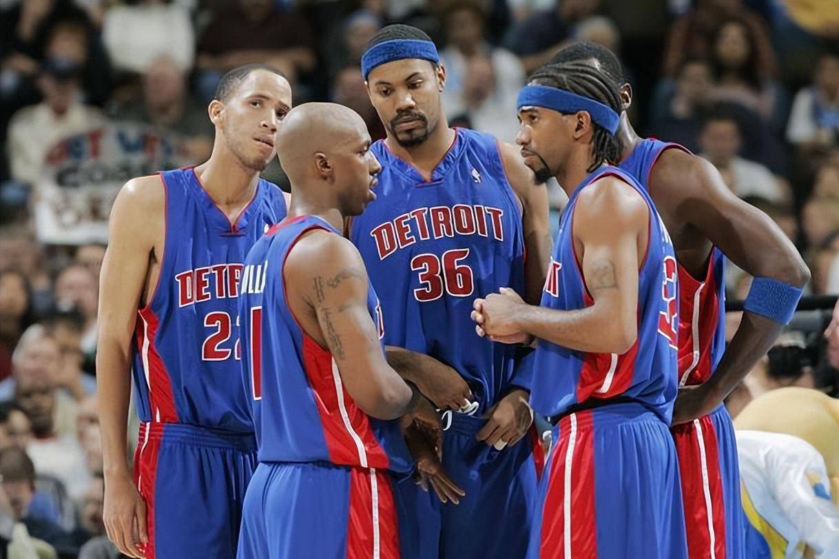 加比亚：赛季最后阶段也会做到最好，这件球衣就是这么要求的（加比亚：赛季冲刺仍将全力以赴，这件球衣意味着必须做到最好）