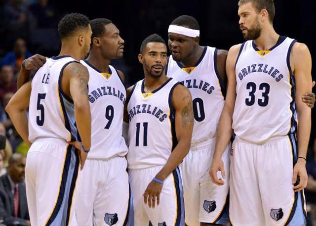 科尔：我们的掩护方式现在看不一定独特，但在六七年前是的（科尔：如今我们的掩护未必独特，六七年前却独树一帜）