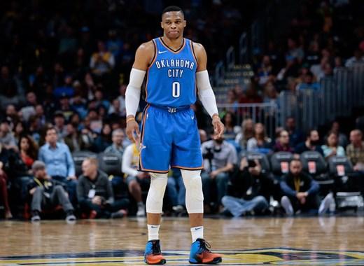 泰伦·卢：二连胜也不能松懈，全队都全身心投入到了战术之中（泰伦·卢：两连胜不松劲，全队专注执行战术）