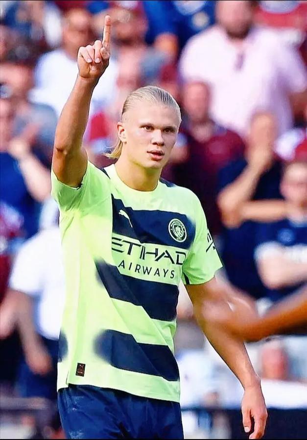 镜报：利物浦持续阵容大清洗，三位青训小将可能离队（镜报：利物浦继续重组阵容，三名青训小将或将离队）